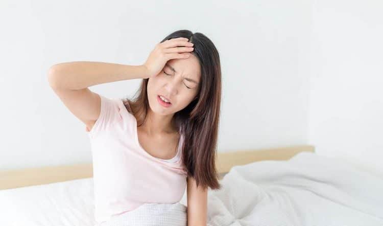 CẢNH BÁO: DẤU HIỆU VÀ BIẾN CHỨNG CỦA THOÁT VỊ ĐĨA ĐỆM CỘT SỐNG CỔ